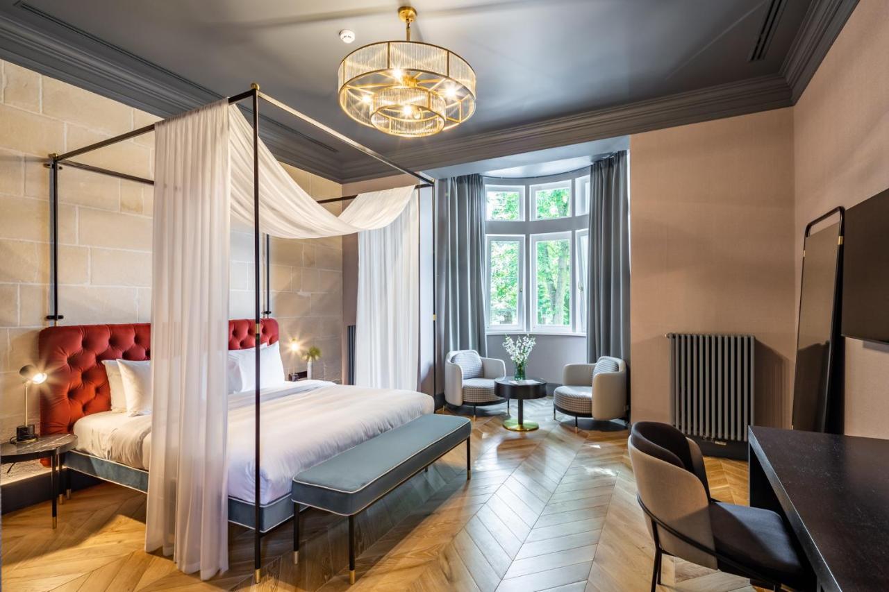 Lion's Castle Hotel 4*